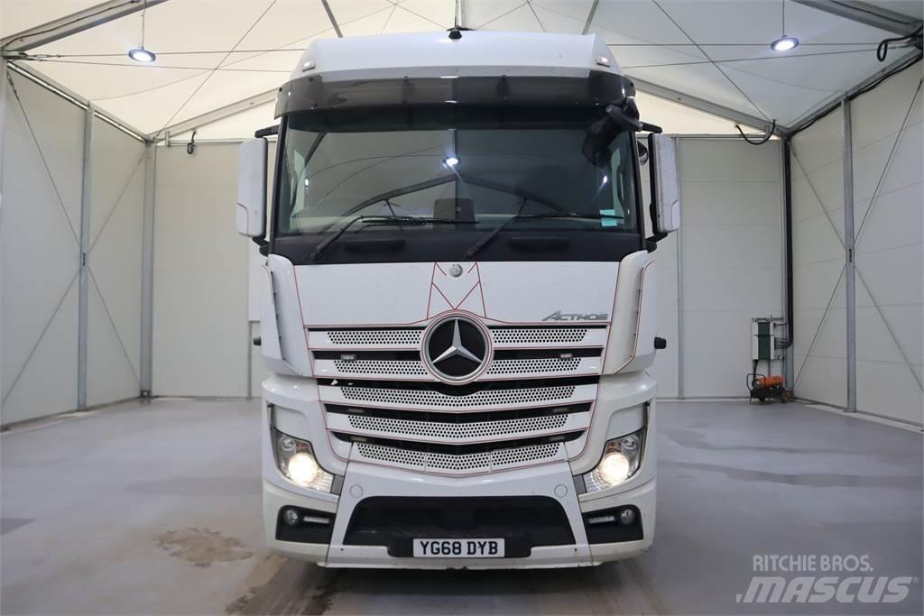 Mercedes-Benz Actros 2545 Vetopöytäautot