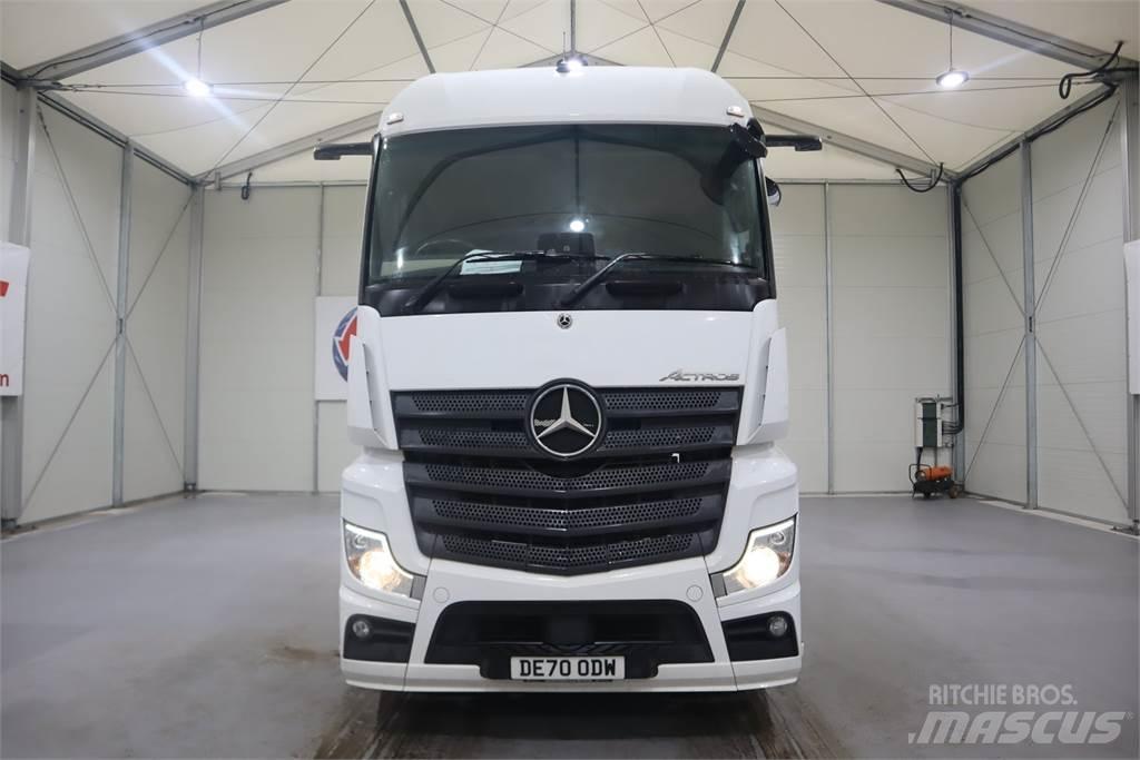 Mercedes-Benz Actros 2545 Vetopöytäautot