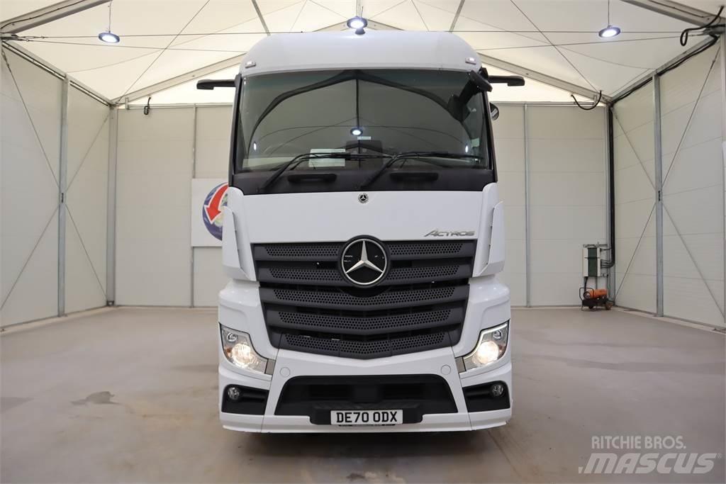 Mercedes-Benz Actros 2545 Vetopöytäautot