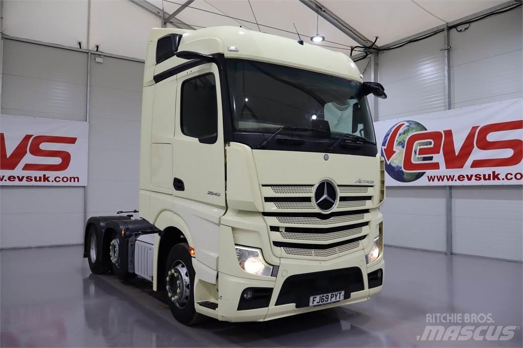 Mercedes-Benz Actros 2545 Vetopöytäautot