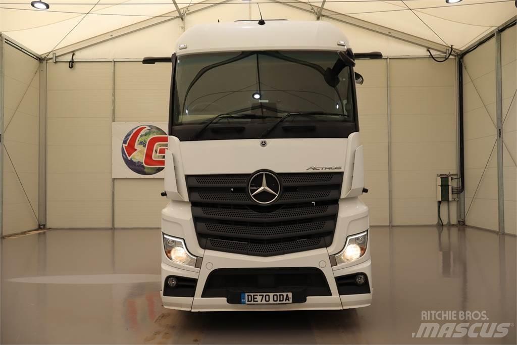 Mercedes-Benz Actros 2545 Vetopöytäautot