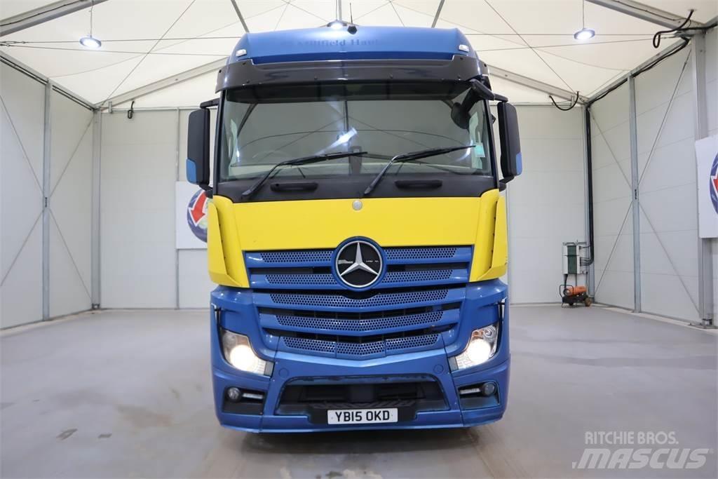 Mercedes-Benz Actros 2545 Vetopöytäautot