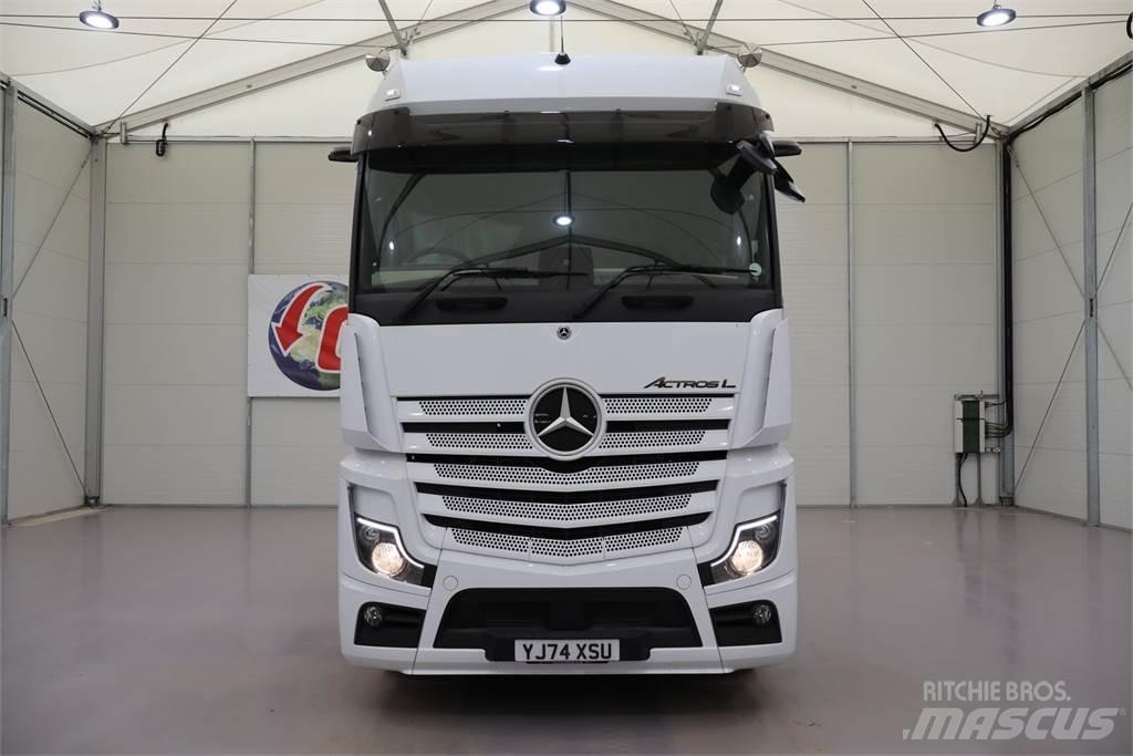 Mercedes-Benz Actros 2545 Vetopöytäautot