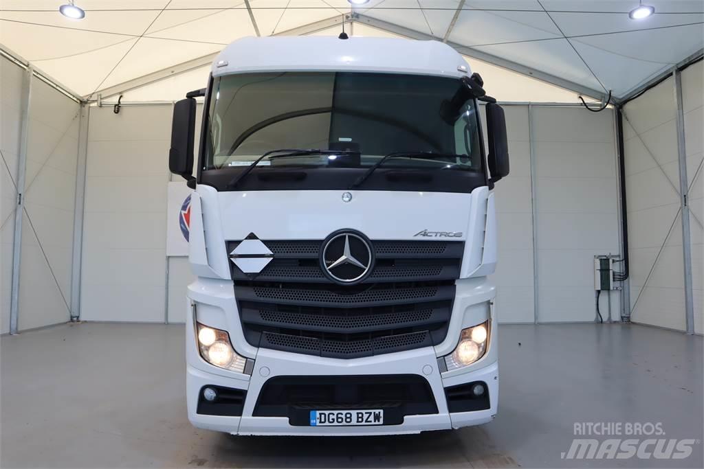 Mercedes-Benz ACTROS 2545 Vetopöytäautot