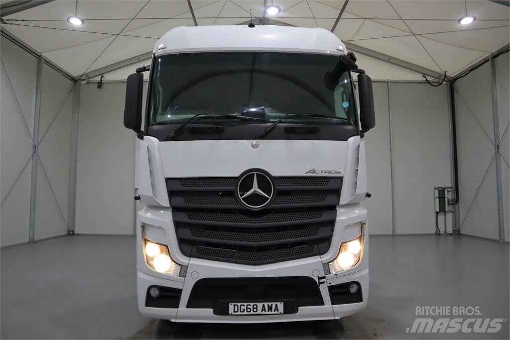 Mercedes-Benz ACTROS 2545 Vetopöytäautot