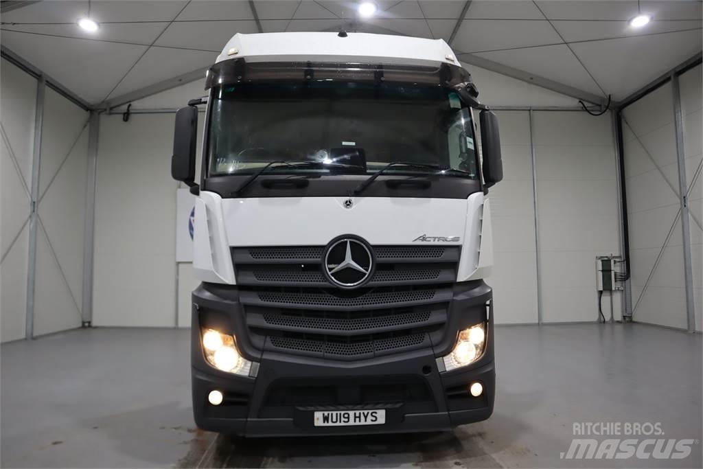 Mercedes-Benz ACTROS 2545 Vetopöytäautot