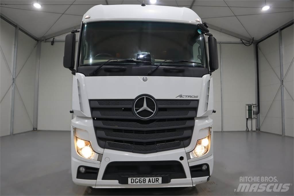 Mercedes-Benz ACTROS 2545 Vetopöytäautot