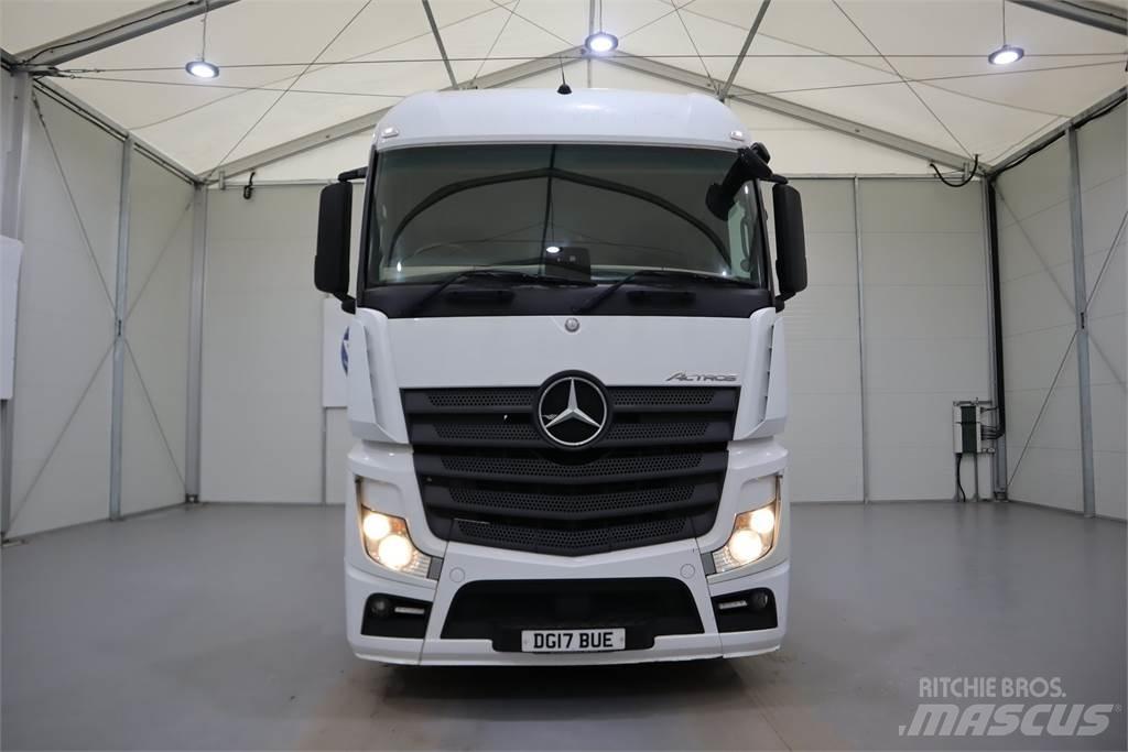 Mercedes-Benz ACTROS 2545 Vetopöytäautot