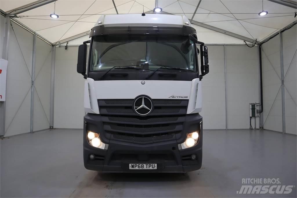 Mercedes-Benz ACTROS 2545 Vetopöytäautot