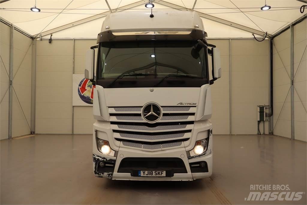 Mercedes-Benz Actros 2546 Vetopöytäautot