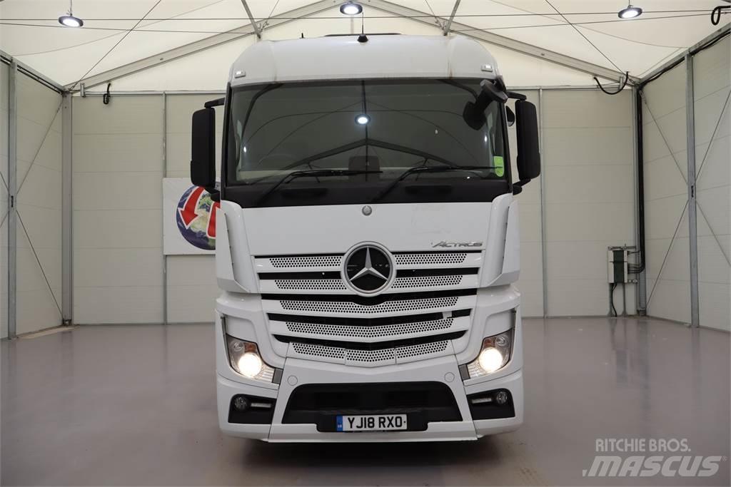 Mercedes-Benz ACTROS 2546 Vetopöytäautot