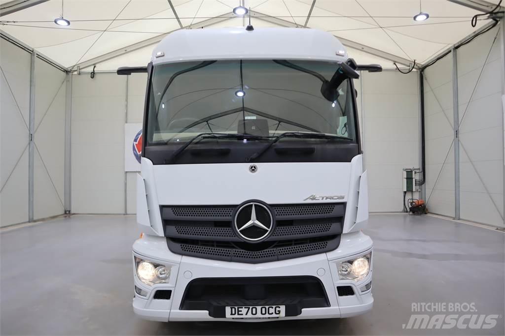 Mercedes-Benz Actros 2546 Vetopöytäautot
