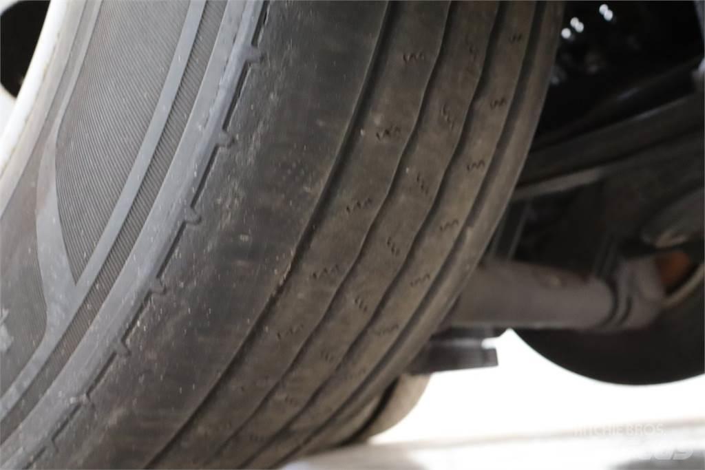 Mercedes-Benz Actros 2546 Vetopöytäautot