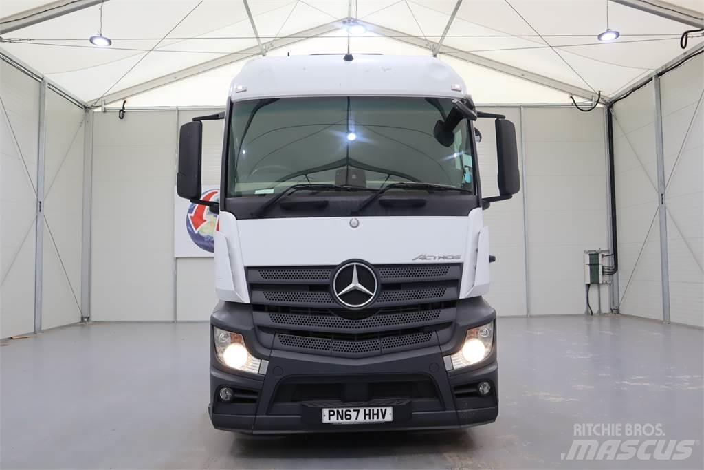 Mercedes-Benz ACTROS 2546 Vetopöytäautot