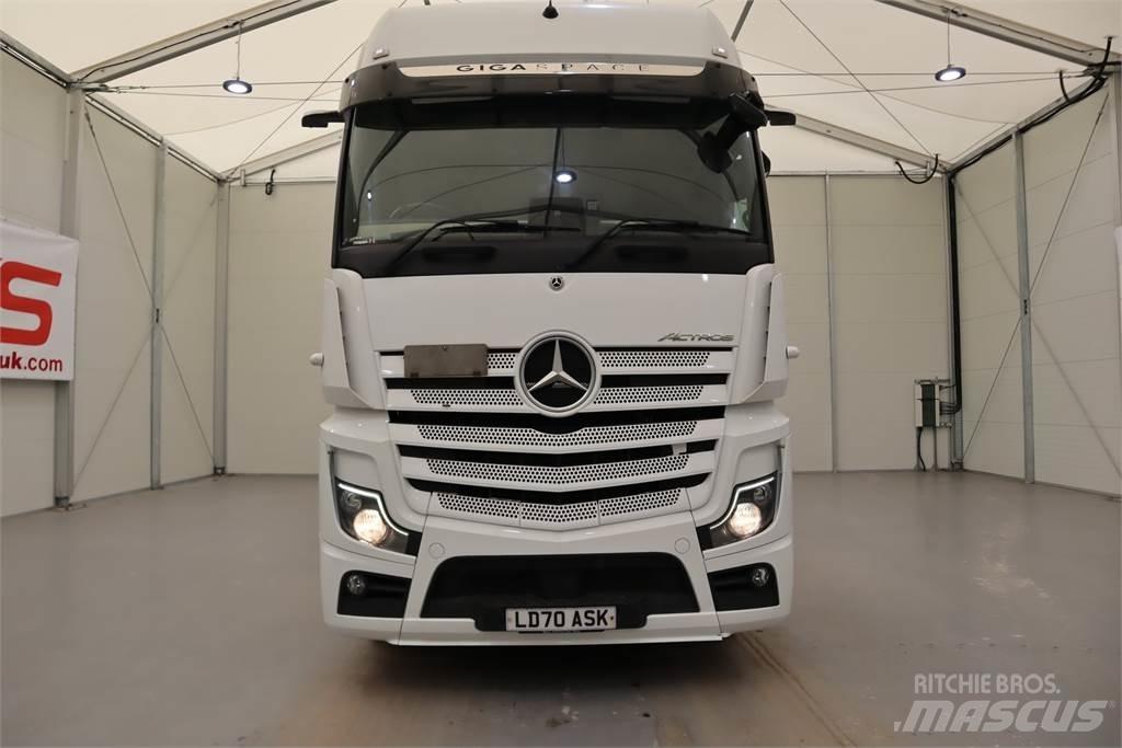 Mercedes-Benz ACTROS 2551 Vetopöytäautot