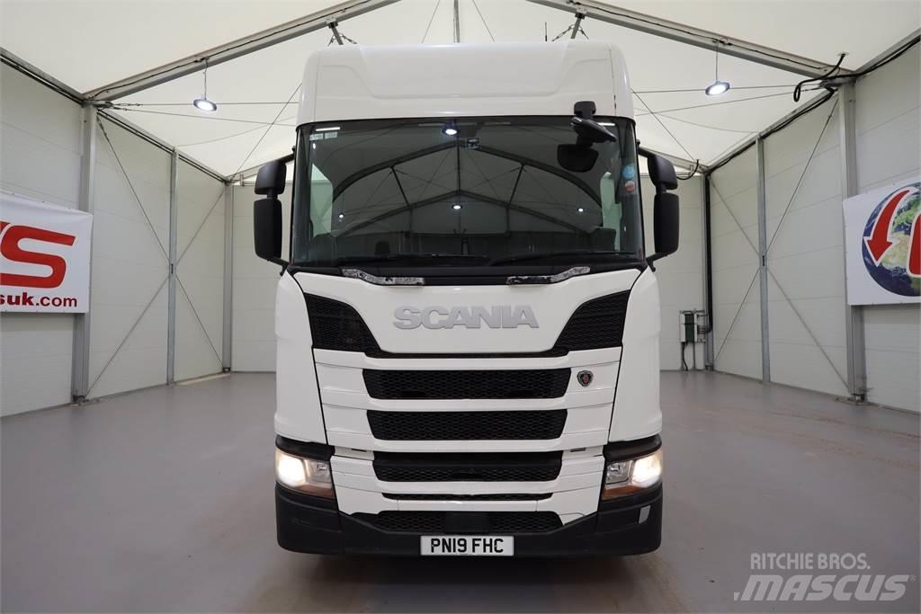 Scania R450 Vetopöytäautot