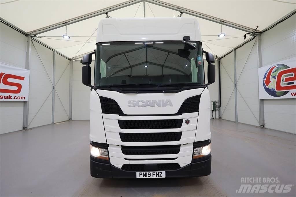 Scania R450 Vetopöytäautot
