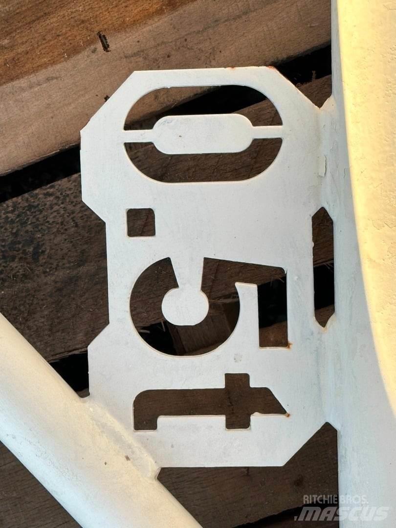 Demag  Puomit
