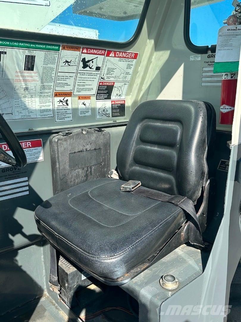 Grove YB5515 RT-nosturit