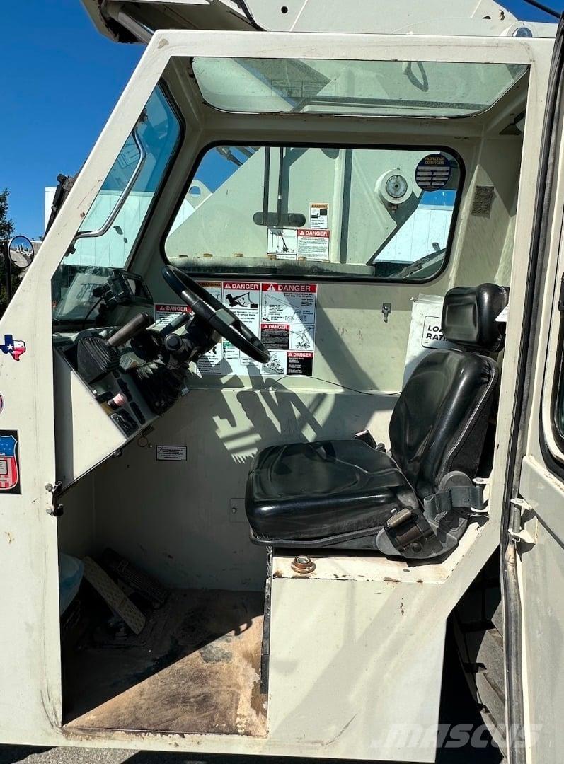 Grove YB5515-2 RT-nosturit