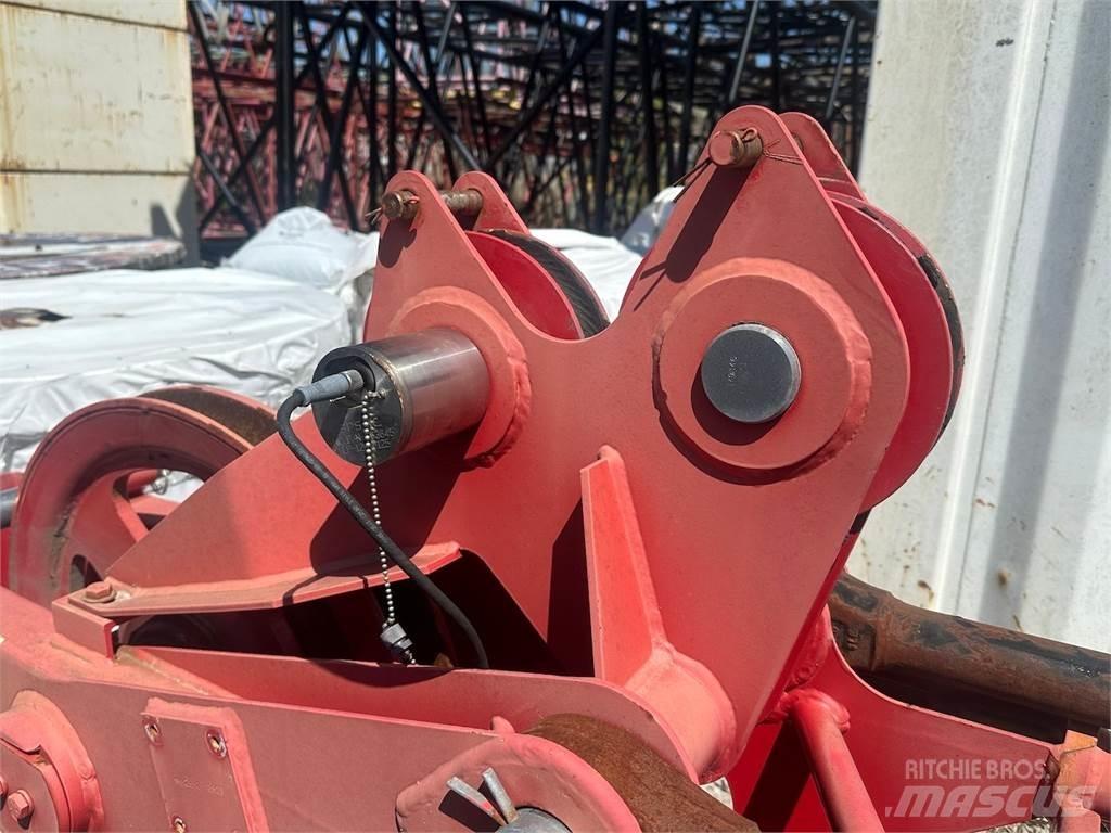 Manitowoc  Puomit