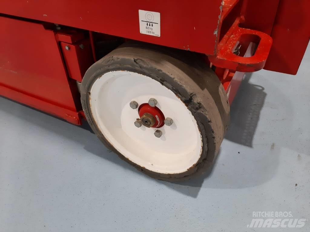 SkyJack SJIII 3226 Saksilavat