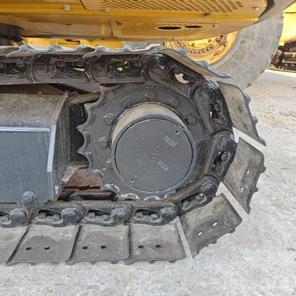 Komatsu PC 56 Minikaivukoneet < 7t