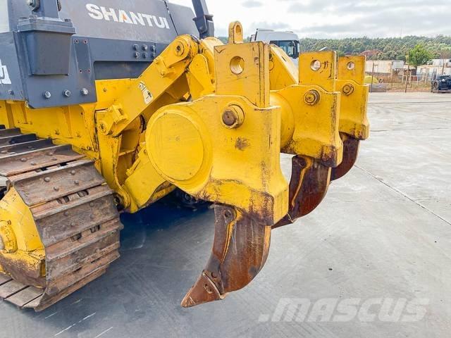 Shantui SD22W Telaketjupuskutraktorit