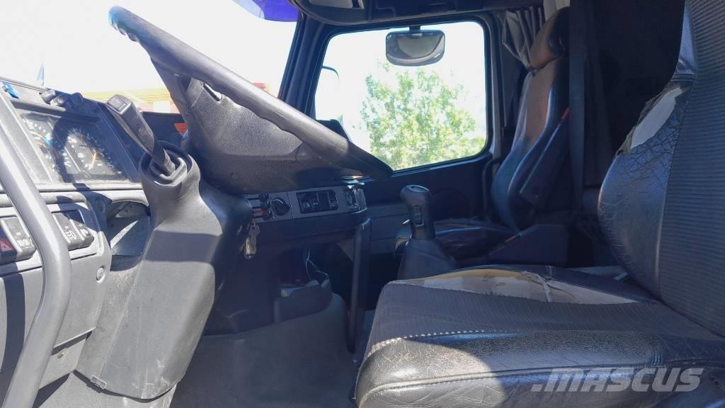Volvo FH 12 420 Vetopöytäautot
