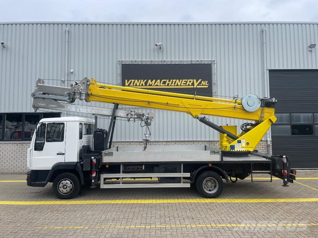 Böcker AK 32/1500 Mobiilinosturit