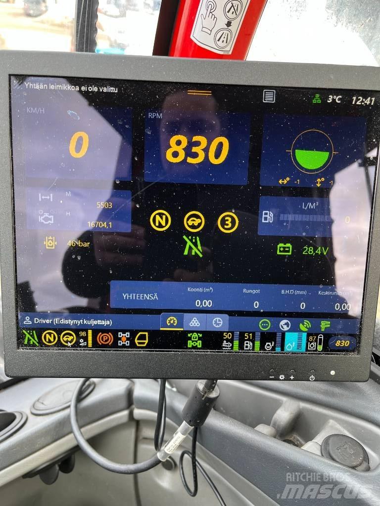 Komatsu 911.7 Harvesterit