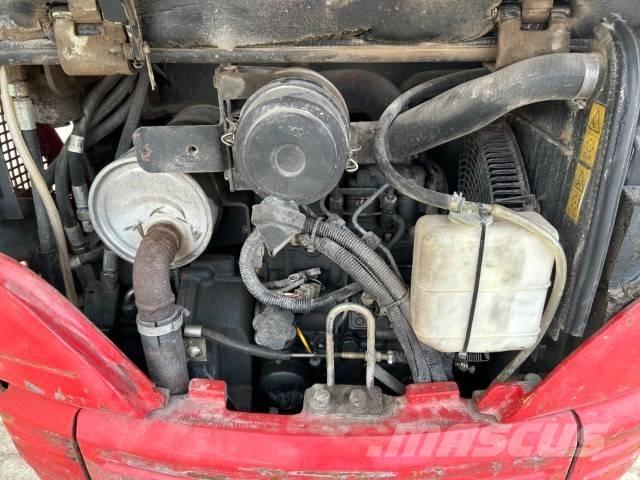 Airman AX 16-3 Telakaivukoneet