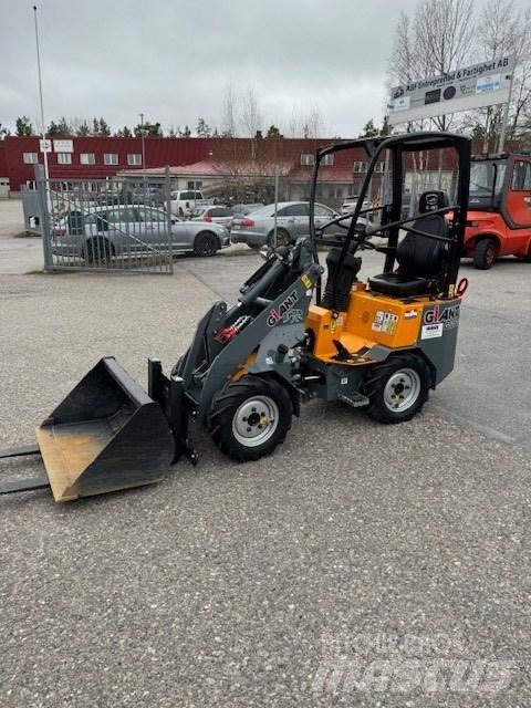 GiANT G 1200 Pienkuormaajat