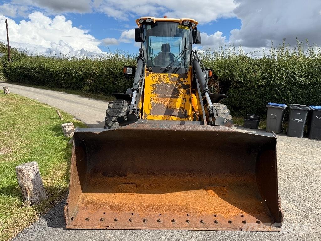 JCB 416 HT Pyöräkuormaajat
