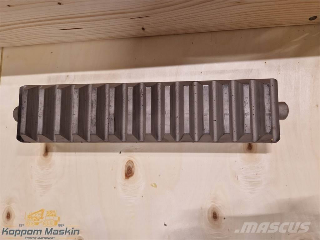  FMG/Ösa Cranab 290 Harvesterinosturit