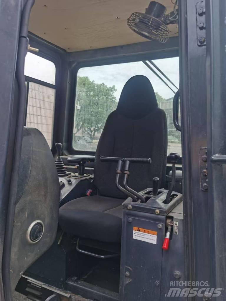 Shantui SD 22 Telaketjupuskutraktorit
