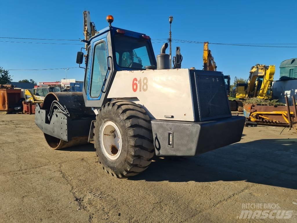  Compactor MV 618 DT Tiivistyskoneet