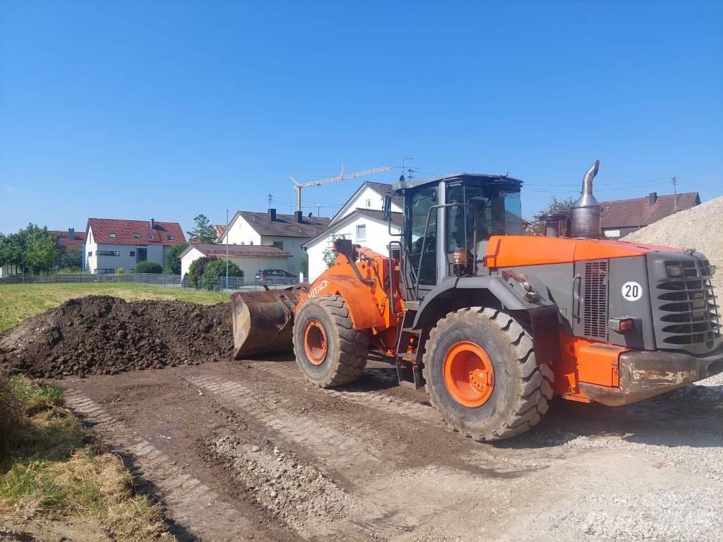 Hitachi ZW 220 Pyöräkuormaajat
