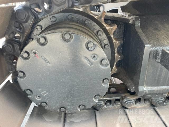 Hitachi ZX 135 US Telakaivukoneet