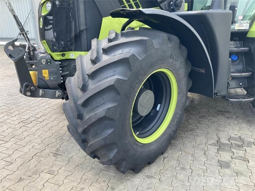 CLAAS Arion 660 Traktorit