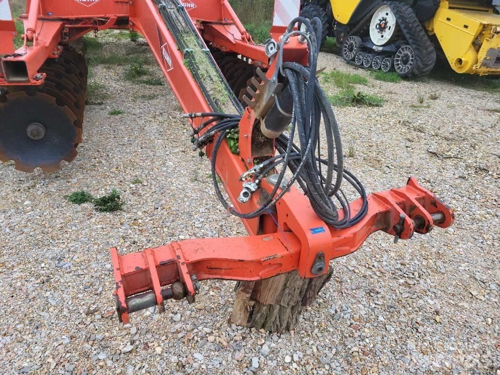 Kuhn Discover XL2 - 60 Kiekkomultaimet ja lautasäkeet