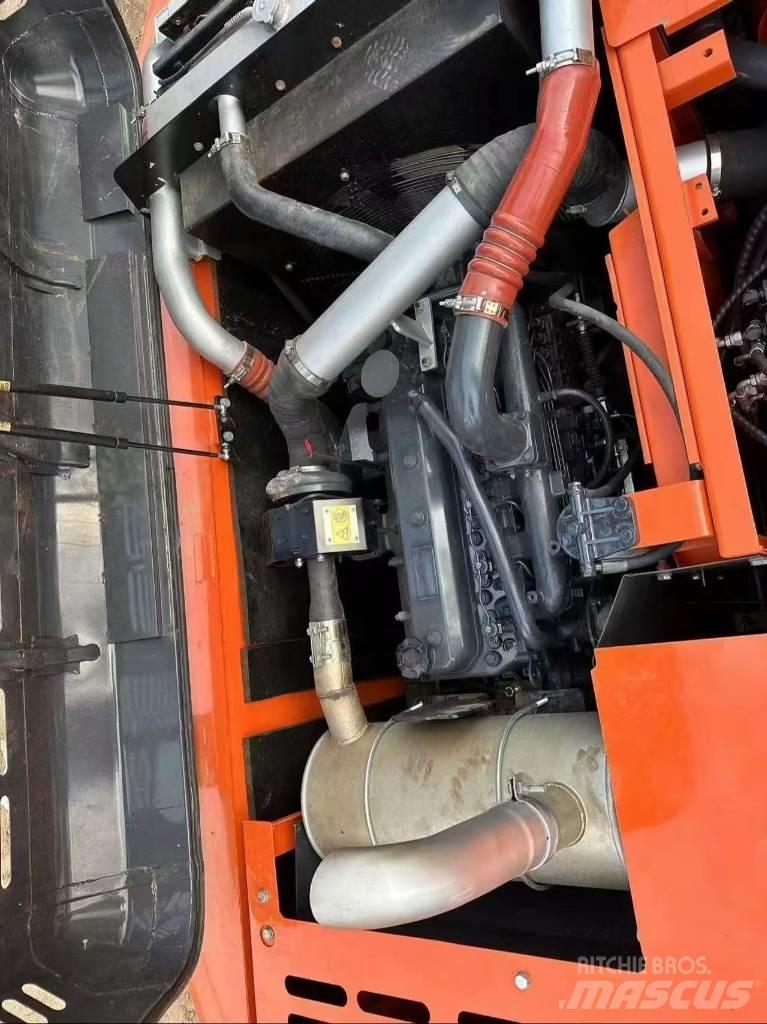 Doosan DX225LC-9C Telakaivukoneet