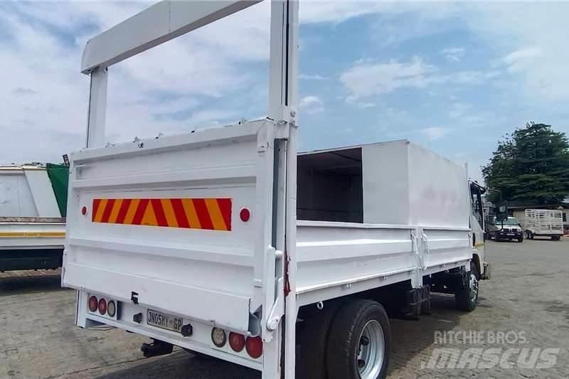 Isuzu NPR400 Muut kuorma-autot