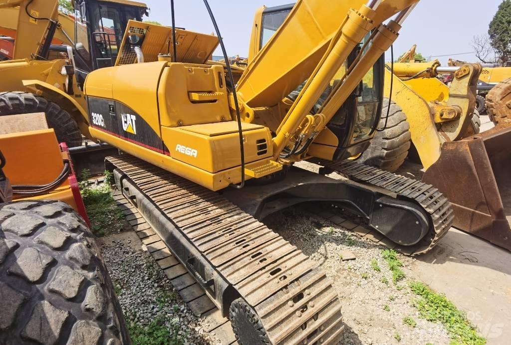CAT 320 C L Telakaivukoneet