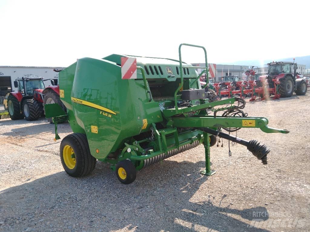 John Deere F441M Pyöröpaalaimet