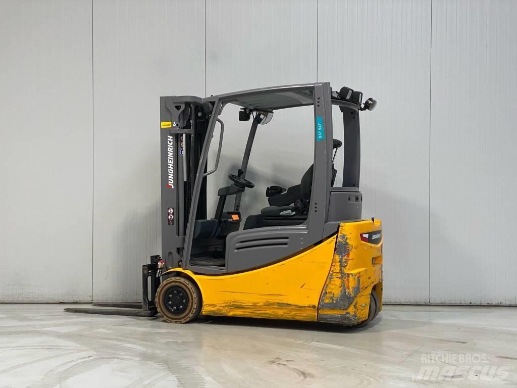 Jungheinrich EFG216 Sähkötrukit