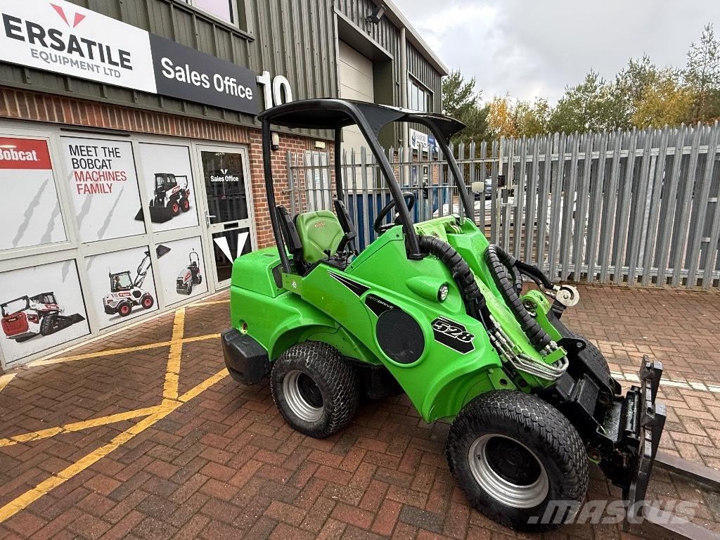 Avant 528 Pienkuormaajat