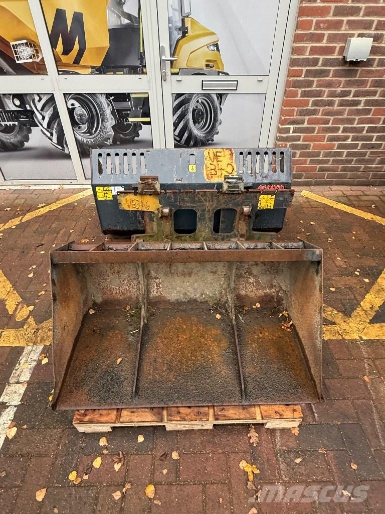 Avant 528 Pienkuormaajat