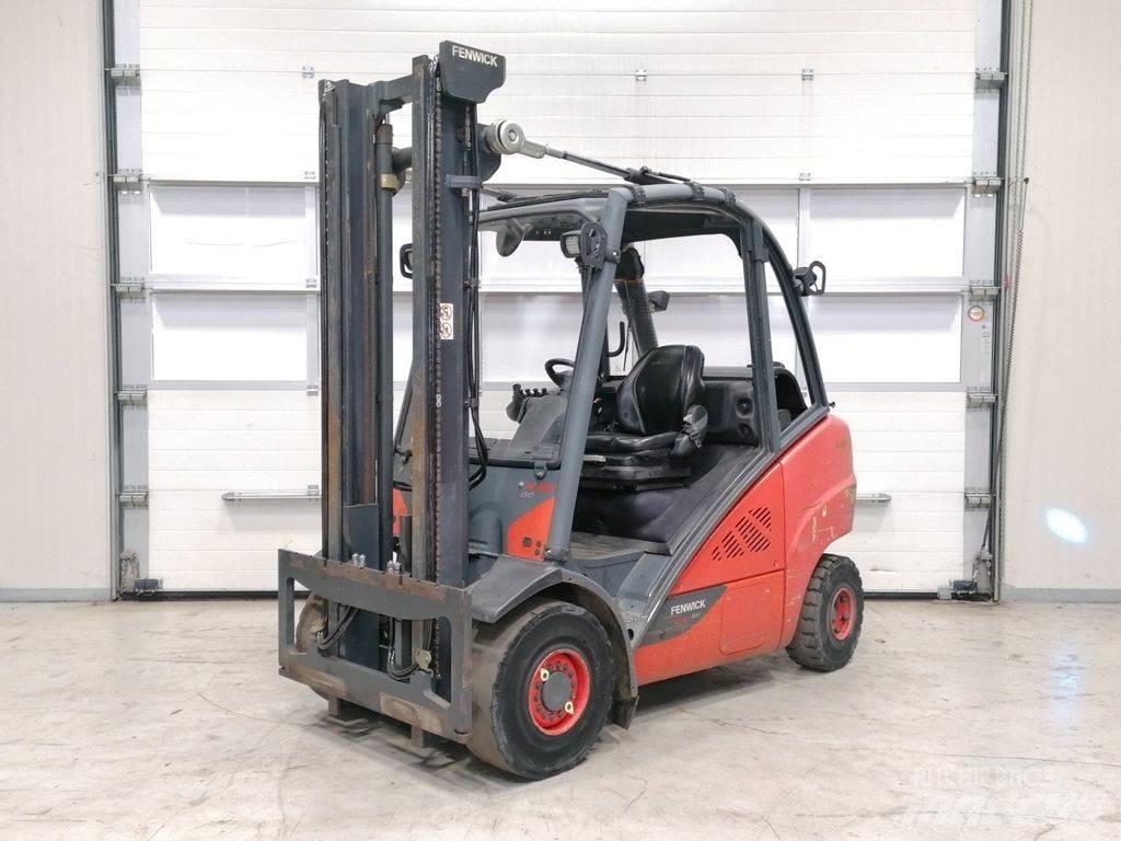 Linde H30T-02 Nestekaasutrukit