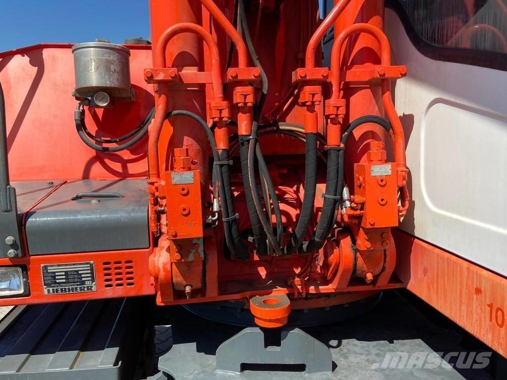 Liebherr A 900 C Pyöräkaivukoneet